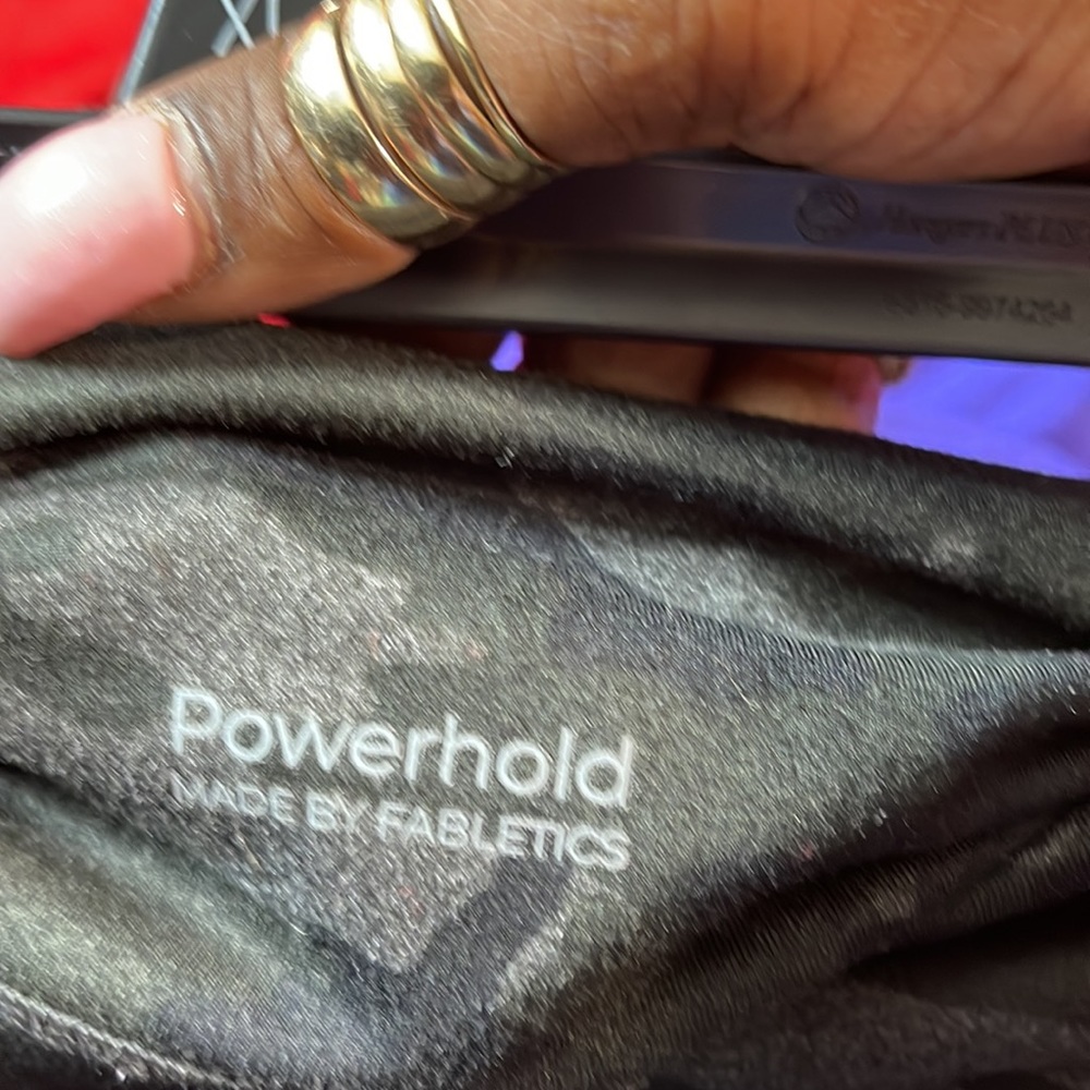 Fabletics Activewear Set Really Flattering - image 6